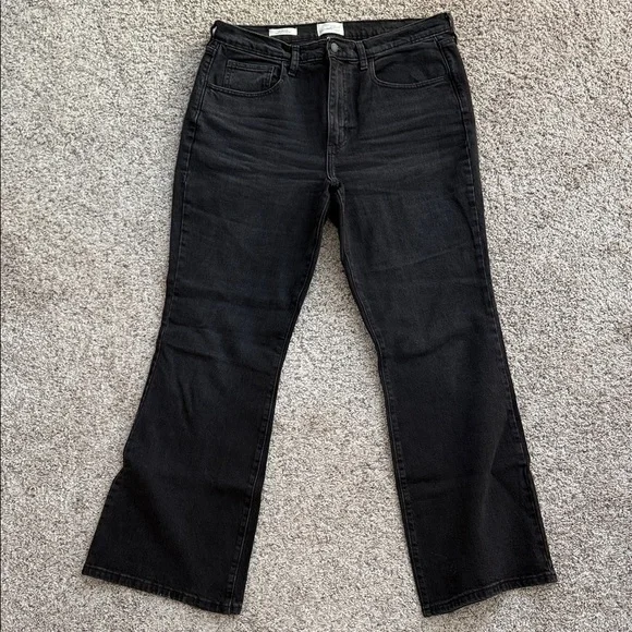 Universal Thread Women's Black Wash High Rise Flare Jeans size 14 - Picture 3 of 9
